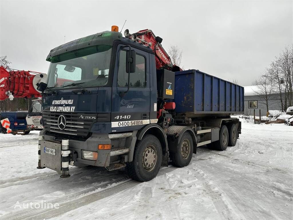 Mercedes-Benz 4140 billenős teherautó