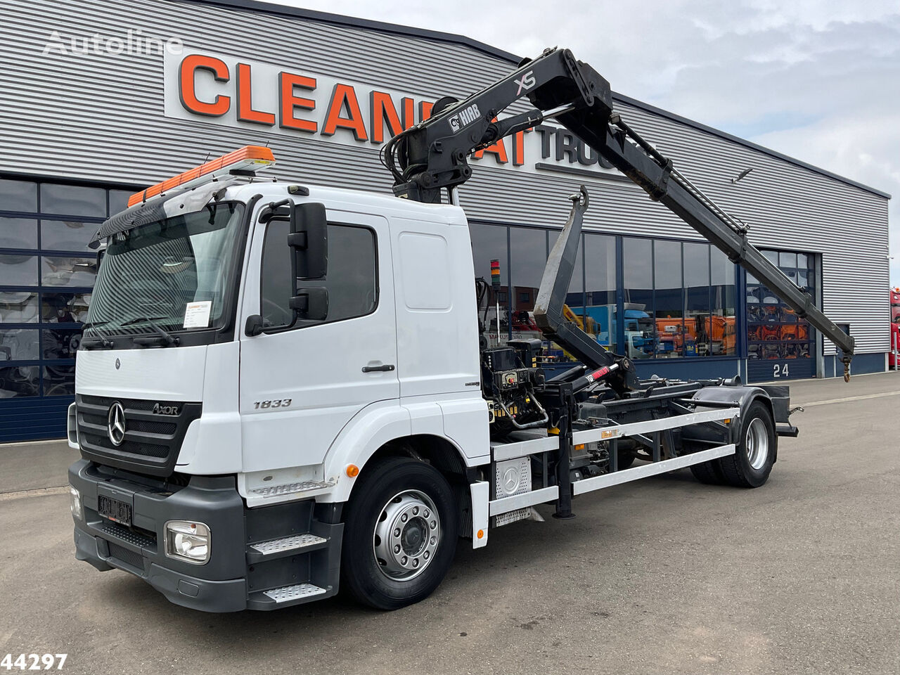 Mercedes-Benz Axor 1833 Manual Hiab 16 Tonmeter laadkraan emelőhorgos teherautó