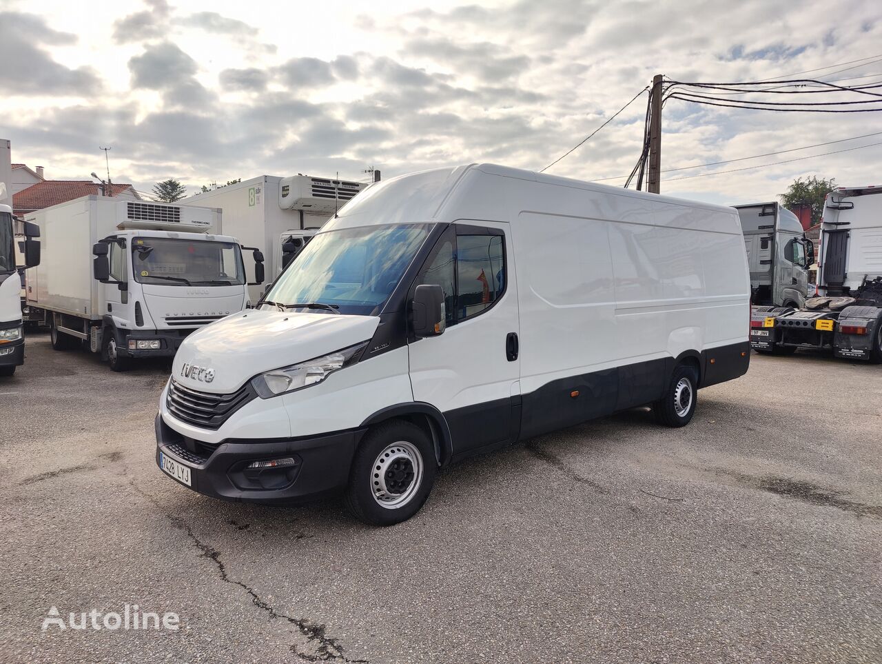 IVECO Daily 35S16 furgon