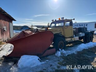 Volvo N86 hóeltakarító gép