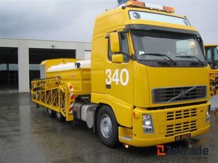 Volvo 5800 Volvo FH12 univerzális kommunális gép