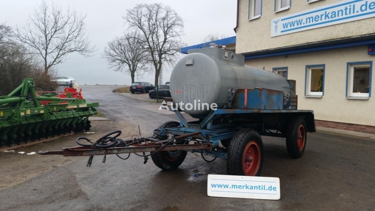 Fortschritt Fortschritt 2700 Liter Tankanhänger / Wasserwagen tartály pótkocsi