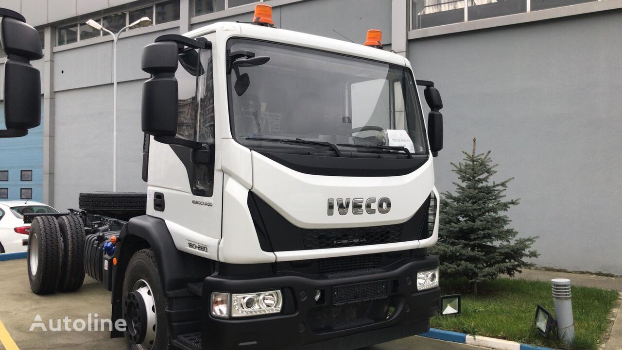 új IVECO EuroCargo 180 teherautó alváz